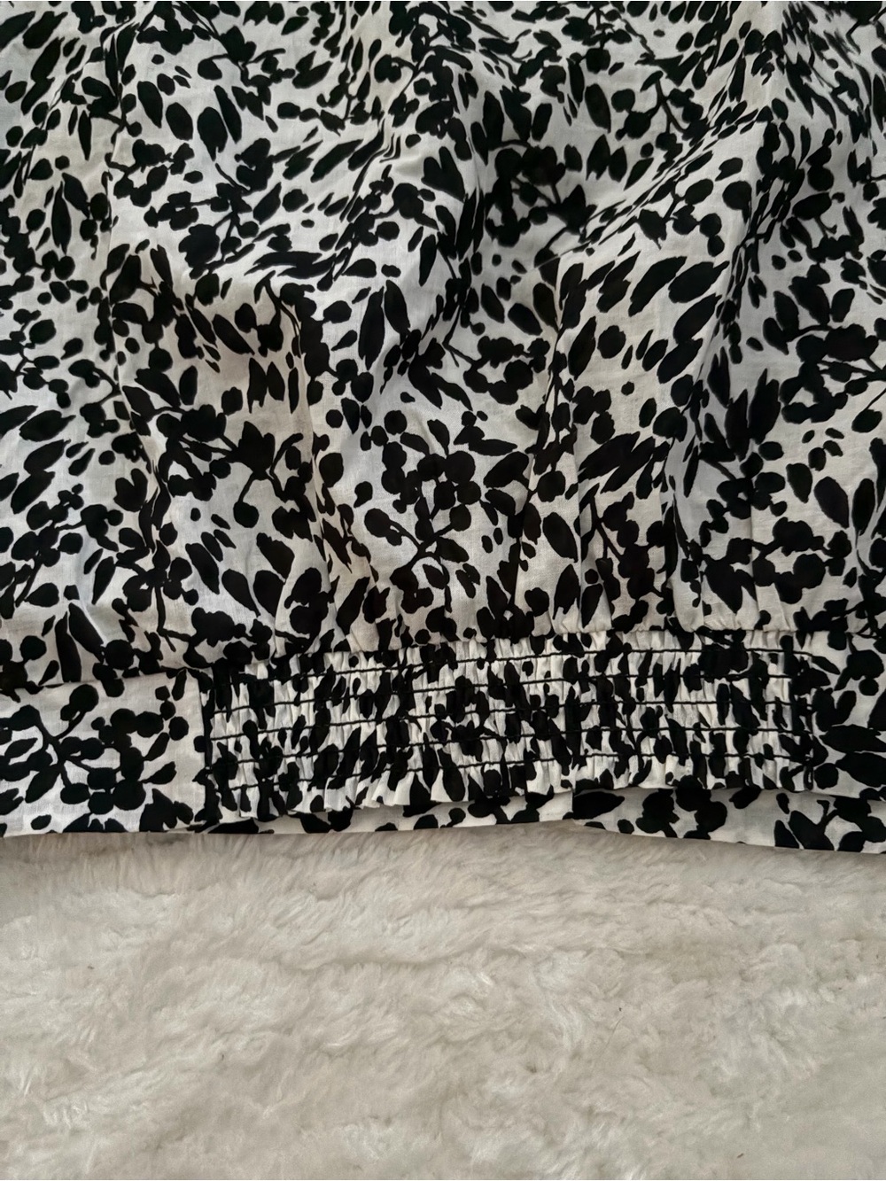 Madewell Abstract Leaf Ruffled Button-Front Top - Picture 9 of 11